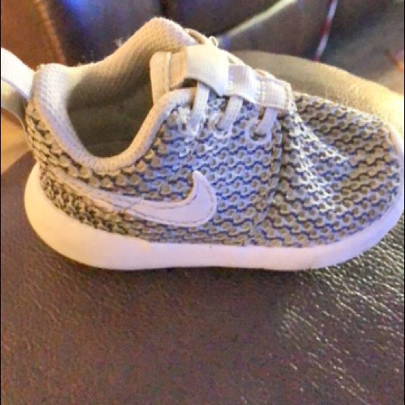Nike infant shoes - Picture 3 of 3